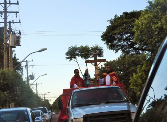 Novamente Jesus vai ao encontro do povo!